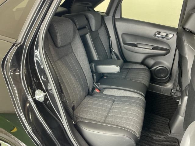 フィット ｅ：ＨＥＶホーム　ドラレコ　ナビ　Ｒカメラ　ブルートゥース　前後誤発進抑制機能　助手席エアバッグ　運転席エアバッグ　アイドリングストップ　ＬＥＤライト　ＵＳＢ接続　バックカメラ　ＡＢＳ　サイドエアバッグ　フルセグＴＶ（22枚目）