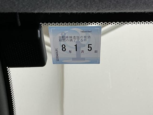 フィット ｅ：ＨＥＶホーム　ドラレコ　ナビ　Ｒカメラ　ブルートゥース　前後誤発進抑制機能　助手席エアバッグ　運転席エアバッグ　アイドリングストップ　ＬＥＤライト　ＵＳＢ接続　バックカメラ　ＡＢＳ　サイドエアバッグ　フルセグＴＶ（31枚目）