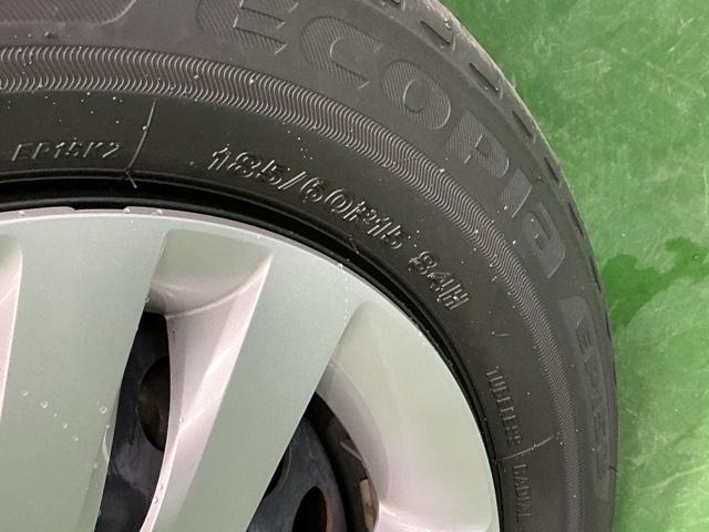 フィット ｅ：ＨＥＶホーム　ドラレコ　ナビ　Ｒカメラ　ブルートゥース　前後誤発進抑制機能　助手席エアバッグ　運転席エアバッグ　アイドリングストップ　ＬＥＤライト　ＵＳＢ接続　バックカメラ　ＡＢＳ　サイドエアバッグ　フルセグＴＶ（51枚目）