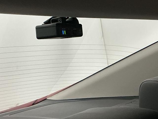 インサイト ＥＸ　ドラレコ　ナビ　Ｒカメラ　ブルートゥース　ソナー　衝突軽減　ＬＥＤライト　ＡＢＳ　前席シートヒーター　オ－トエアコン　パワーウィンドウ　スマキー　クルコン　ＰＷシート　キーフリーシステム　ＵＳＢ接続（14枚目）