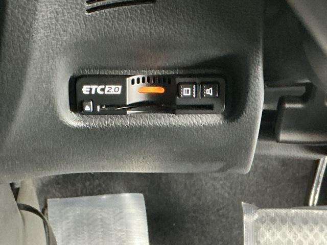 インサイト ＥＸ　ドラレコ　ナビ　Ｒカメラ　ブルートゥース　ソナー　衝突軽減　ＬＥＤライト　ＡＢＳ　前席シートヒーター　オ－トエアコン　パワーウィンドウ　スマキー　クルコン　ＰＷシート　キーフリーシステム　ＵＳＢ接続（15枚目）