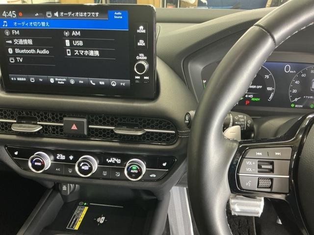 ＺＲ－Ｖ ｅ：ＨＥＶＺ　ドラレコ　ナビ　Ｒカメラ　ブルートゥース　Ｐセンサー　レザー　サイドエアバック　パワ－シ－ト　ＬＥＤヘッドライト　ＵＳＢ接続　地デジ　Ｓヒーター　サポカー　ＥＴＣ車載器　Ｄレコ　パワーステアリング（3枚目）