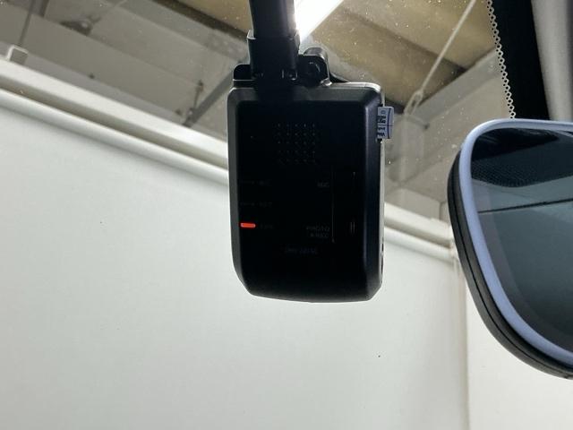 ＺＲ－Ｖ ｅ：ＨＥＶＺ　ドラレコ　ナビ　Ｒカメラ　ブルートゥース　Ｐセンサー　レザー　サイドエアバック　パワ－シ－ト　ＬＥＤヘッドライト　ＵＳＢ接続　地デジ　Ｓヒーター　サポカー　ＥＴＣ車載器　Ｄレコ　パワーステアリング（13枚目）