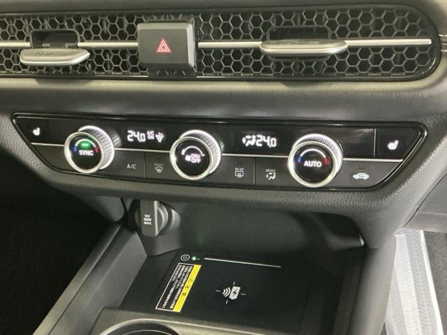 ＺＲ－Ｖ ｅ：ＨＥＶＺ　ドラレコ　ナビ　Ｒカメラ　ブルートゥース　Ｐセンサー　レザー　サイドエアバック　パワ－シ－ト　ＬＥＤヘッドライト　ＵＳＢ接続　地デジ　Ｓヒーター　サポカー　ＥＴＣ車載器　Ｄレコ　パワーステアリング（17枚目）