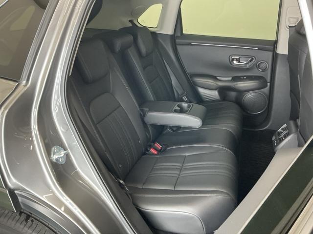 ＺＲ－Ｖ ｅ：ＨＥＶＺ　ドラレコ　ナビ　Ｒカメラ　ブルートゥース　Ｐセンサー　レザー　サイドエアバック　パワ－シ－ト　ＬＥＤヘッドライト　ＵＳＢ接続　地デジ　Ｓヒーター　サポカー　ＥＴＣ車載器　Ｄレコ　パワーステアリング（26枚目）