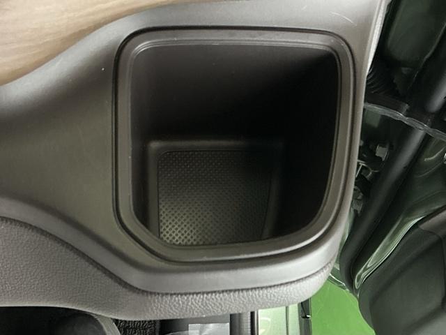 フリード Ｇ　ドラレコ　ナビ　Ｒカメラ　ブルートゥース　Ａクルーズ　記録簿　３列シート　ＬＥＤヘッドライト　パワーウインドウ　地デジ　イモビ　ＶＳＡ　ＵＳＢ　ドライブレコーダー　エアコン　エアバッグ　スマートキー（18枚目）