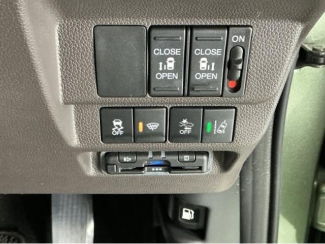 フリード Ｇ　ドラレコ　ナビ　Ｒカメラ　ブルートゥース　Ａクルーズ　記録簿　３列シート　ＬＥＤヘッドライト　パワーウインドウ　地デジ　イモビ　ＶＳＡ　ＵＳＢ　ドライブレコーダー　エアコン　エアバッグ　スマートキー（30枚目）