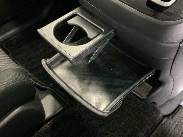 フリードハイブリッド ハイブリッド・Ｇブラックスタイル　ナビ　Ｒカメラ　ブルートゥース　フルセグ　Ｗ電動ドア　衝突軽減ブレーキ　オートクルーズコントロール　シートヒータ　盗難防止装置　キーフリー　３列シート　ウォークスルー　ＬＥＤヘッドランプ　ＤＶＤ再生可（18枚目）