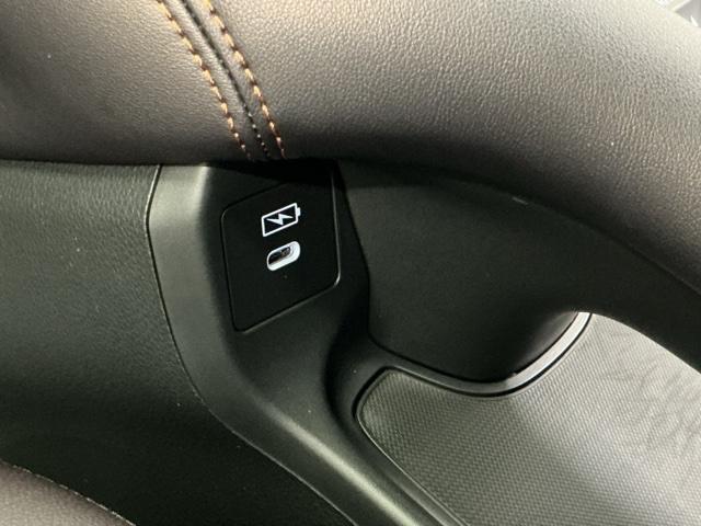 �i�s�������|�b�q�R�`�r�j�t�r�a�`���[�W���[���ځB�X�}�[�g�t�H���Ȃǂ̏[�d�ɂƂ��Ă��֗��ł�