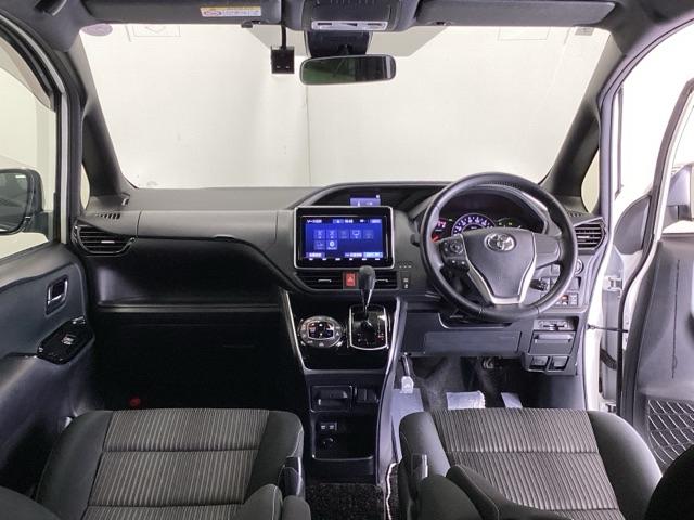 ヴォクシー ＺＳ煌ＩＩ　ドラレコ　ナビ　Ｒカメラ　ブルートゥース　スマートキー・プッシュスタート　バックガイドモニター　セキュリティアラーム　両側パワスラドア　ＥＴＣ車載器　地デジテレビ　記録簿付き　ＶＳＣ　ＬＥＤライト（2枚目）