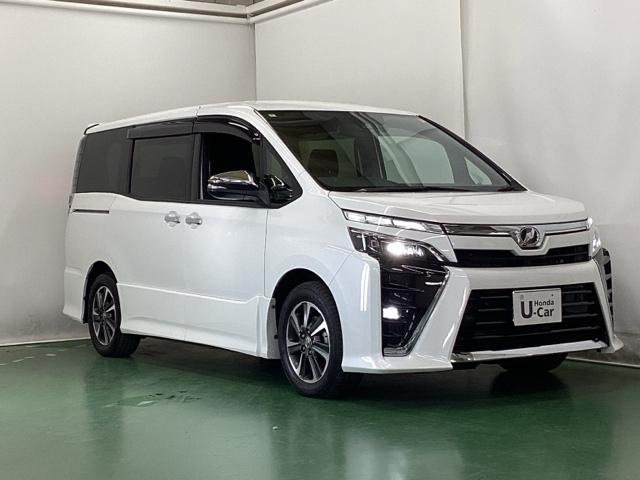 ヴォクシー ＺＳ煌ＩＩ　ドラレコ　ナビ　Ｒカメラ　ブルートゥース　スマートキー・プッシュスタート　バックガイドモニター　セキュリティアラーム　両側パワスラドア　ＥＴＣ車載器　地デジテレビ　記録簿付き　ＶＳＣ　ＬＥＤライト（7枚目）