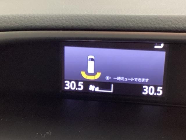 ヴォクシー ＺＳ煌ＩＩ　ドラレコ　ナビ　Ｒカメラ　ブルートゥース　スマートキー・プッシュスタート　バックガイドモニター　セキュリティアラーム　両側パワスラドア　ＥＴＣ車載器　地デジテレビ　記録簿付き　ＶＳＣ　ＬＥＤライト（15枚目）