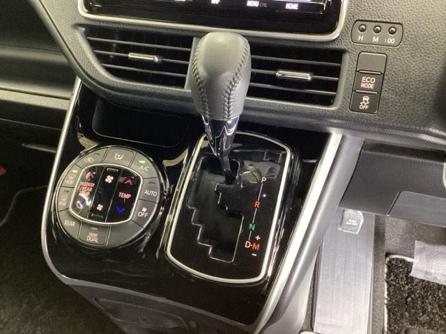 ヴォクシー ＺＳ煌ＩＩ　ドラレコ　ナビ　Ｒカメラ　ブルートゥース　スマートキー・プッシュスタート　バックガイドモニター　セキュリティアラーム　両側パワスラドア　ＥＴＣ車載器　地デジテレビ　記録簿付き　ＶＳＣ　ＬＥＤライト（18枚目）