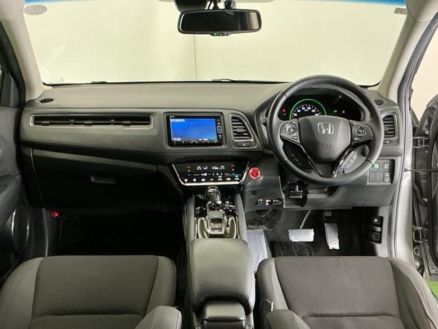 ヴェゼル ハイブリッドＸ・ホンダセンシング　ドラレコ　ナビ　Ｒカメラ　ブルートゥース　地デジ　Ａクルーズ　Ｂモニ　スマキー　オートエアコン　ＶＳＡ　ＬＥＤヘッドライト　ＥＴＣ車載器　カーテンエアバッグ　ドライブレコーダー装着車　ＡＢＳ　ＵＳＢ（2枚目）