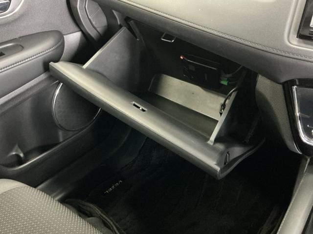 ヴェゼル ハイブリッドＸ・ホンダセンシング　ドラレコ　ナビ　Ｒカメラ　ブルートゥース　地デジ　Ａクルーズ　Ｂモニ　スマキー　オートエアコン　ＶＳＡ　ＬＥＤヘッドライト　ＥＴＣ車載器　カーテンエアバッグ　ドライブレコーダー装着車　ＡＢＳ　ＵＳＢ（55枚目）