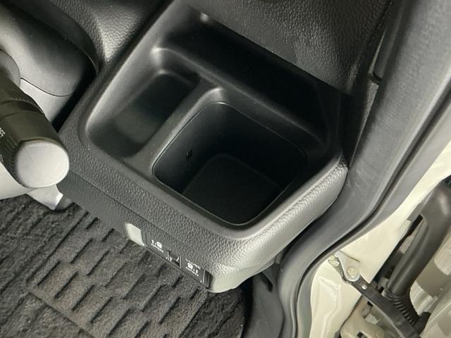 Ｎ－ＢＯＸカスタム ＥＸターボ　ドラレコ　ナビ　Ｒカメラ　ブルートゥース　パーキングセンサー　記録簿　地デジ　ドライブレコーダー　前席シートヒーター　バックガイドモニター　カーテンエアバック　ＥＴＣ装備　ＬＥＤ　盗難防止装置　ＡＢＳ（20枚目）