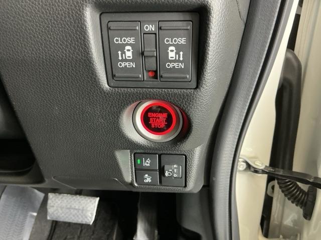 Ｎ－ＢＯＸカスタム ＥＸターボ　ドラレコ　ナビ　Ｒカメラ　ブルートゥース　パーキングセンサー　記録簿　地デジ　ドライブレコーダー　前席シートヒーター　バックガイドモニター　カーテンエアバック　ＥＴＣ装備　ＬＥＤ　盗難防止装置　ＡＢＳ（32枚目）