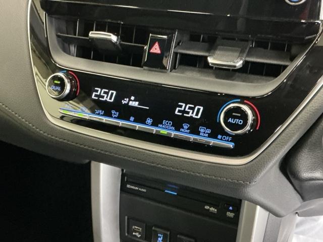 カローラクロス ハイブリッドＺ　ナビ　Ｒカメラ　ブルートゥース　フルセグ　コーナーソナー　ＵＳＢ　衝突軽減Ｂ　記録簿有　シートヒーター付き　スマキ－　Ｂモニター　アクティブクルーズコントロール　アイドリングストップ　イモビ　ＬＥＤ（16枚目）