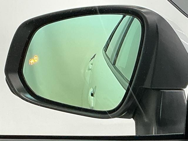 カローラクロス ハイブリッドＺ　ナビ　Ｒカメラ　ブルートゥース　フルセグ　コーナーソナー　ＵＳＢ　衝突軽減Ｂ　記録簿有　シートヒーター付き　スマキ－　Ｂモニター　アクティブクルーズコントロール　アイドリングストップ　イモビ　ＬＥＤ（21枚目）