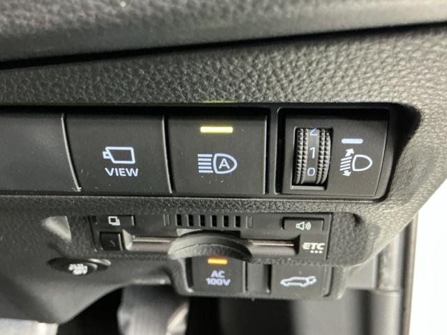 カローラクロス ハイブリッドＺ　ナビ　Ｒカメラ　ブルートゥース　フルセグ　コーナーソナー　ＵＳＢ　衝突軽減Ｂ　記録簿有　シートヒーター付き　スマキ－　Ｂモニター　アクティブクルーズコントロール　アイドリングストップ　イモビ　ＬＥＤ（49枚目）