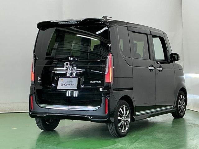 Ｎ－ＢＯＸカスタム ベースグレード　ディスプレイオーディオ　Ｒカメラ　ＥＴＣ　Ｗ電動ドア　ＵＳＢ接続　ＣＭＢＳ　Ｄレコ　ベンチシート　オートエアコン　スマートキ　ＬＥＤ　盗難防止装置　クルコン　バックカメラ　パワーステアリング　ＥＳＣ（8枚目）