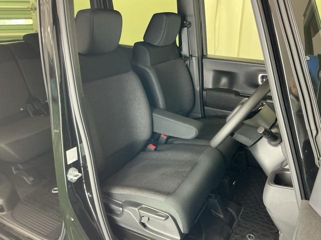 Ｎ－ＢＯＸカスタム ベースグレード　ディスプレイオーディオ　Ｒカメラ　ＥＴＣ　Ｗ電動ドア　ＵＳＢ接続　ＣＭＢＳ　Ｄレコ　ベンチシート　オートエアコン　スマートキ　ＬＥＤ　盗難防止装置　クルコン　バックカメラ　パワーステアリング　ＥＳＣ（24枚目）