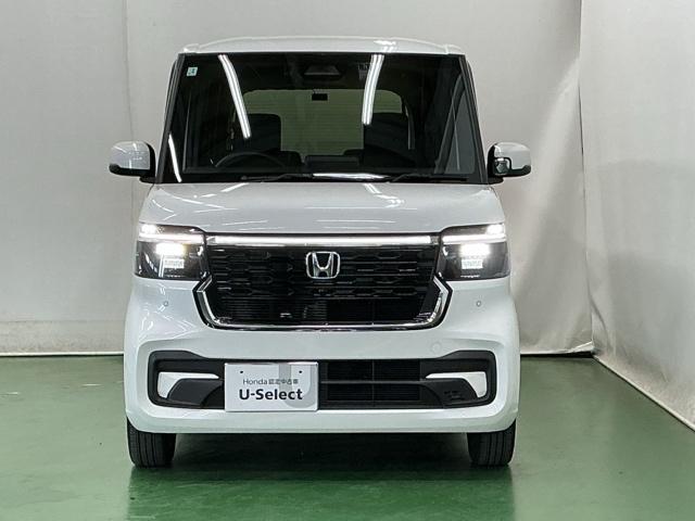 Ｎ－ＢＯＸカスタム ベースグレード　ドラレコ　ナビ　Ｒカメラ　ブルートゥース　ＵＳＢ接続　ＣＭＢＳ　Ｄレコ　ベンチシート　オートエアコン　スマートキ　ＬＥＤ　盗難防止装置　クルコン　ＥＴＣ　バックカメラ　フルセグＴＶ　パワーステアリング（6枚目）