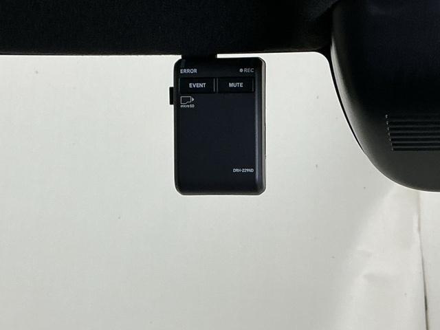 Ｎ－ＢＯＸカスタム ベースグレード　ドラレコ　ナビ　Ｒカメラ　ブルートゥース　ＵＳＢ接続　ＣＭＢＳ　Ｄレコ　ベンチシート　オートエアコン　スマートキ　ＬＥＤ　盗難防止装置　クルコン　ＥＴＣ　バックカメラ　フルセグＴＶ　パワーステアリング（13枚目）