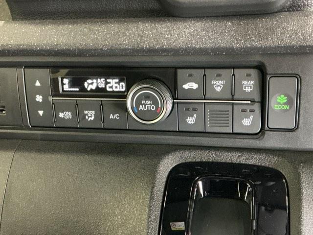 Ｎ－ＢＯＸカスタム ベースグレード　ドラレコ　ナビ　Ｒカメラ　ブルートゥース　ＵＳＢ接続　ＣＭＢＳ　Ｄレコ　ベンチシート　オートエアコン　スマートキ　ＬＥＤ　盗難防止装置　クルコン　ＥＴＣ　バックカメラ　フルセグＴＶ　パワーステアリング（17枚目）