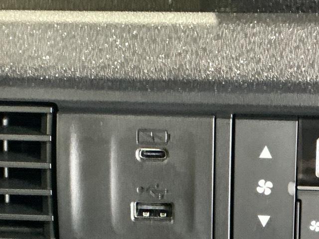 Ｎ－ＢＯＸカスタム ベースグレード　ドラレコ　ナビ　Ｒカメラ　ブルートゥース　ＵＳＢ接続　ＣＭＢＳ　Ｄレコ　ベンチシート　オートエアコン　スマートキ　ＬＥＤ　盗難防止装置　クルコン　ＥＴＣ　バックカメラ　フルセグＴＶ　パワーステアリング（22枚目）