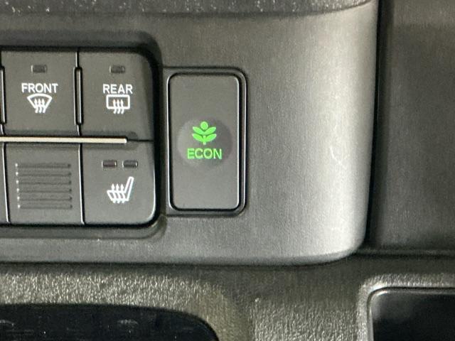 Ｎ－ＢＯＸカスタム ベースグレード　ドラレコ　ナビ　Ｒカメラ　ブルートゥース　ＵＳＢ接続　ＣＭＢＳ　Ｄレコ　ベンチシート　オートエアコン　スマートキ　ＬＥＤ　盗難防止装置　クルコン　ＥＴＣ　バックカメラ　フルセグＴＶ　パワーステアリング（30枚目）