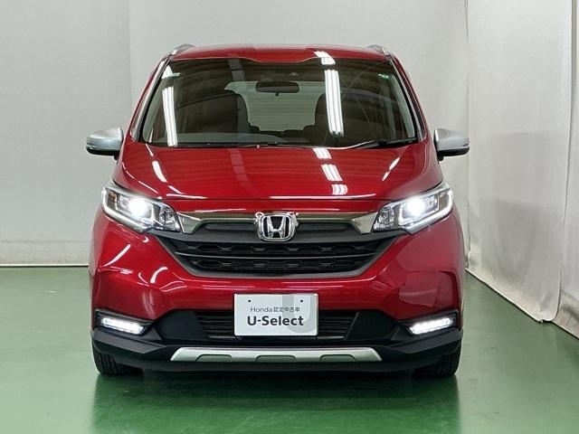 フリードハイブリッド ハイブリッド・クロスターホンダセンシング　ドラレコ　ナビ　Ｒカメラ　ブルートゥース　両側Ｐスライドドア　ＵＳＢ　オートクルーズコントロール　記録簿　ＤＶＤ再生可能　ＬＥＤライト　ＡＢＳ　盗難防止　シ－トヒ－タ－　スマ－トキ－　ＶＳＡ　フルセグ（6枚目）