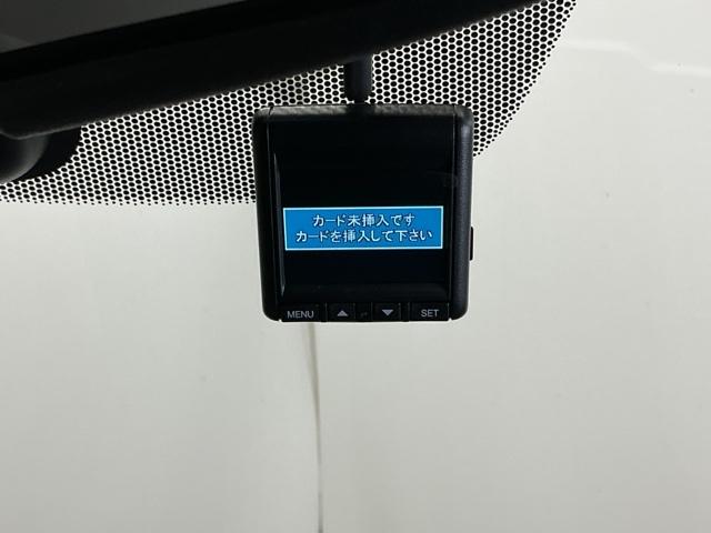 フリードハイブリッド ハイブリッド・クロスターホンダセンシング　ドラレコ　ナビ　Ｒカメラ　ブルートゥース　両側Ｐスライドドア　ＵＳＢ　オートクルーズコントロール　記録簿　ＤＶＤ再生可能　ＬＥＤライト　ＡＢＳ　盗難防止　シ－トヒ－タ－　スマ－トキ－　ＶＳＡ　フルセグ（13枚目）