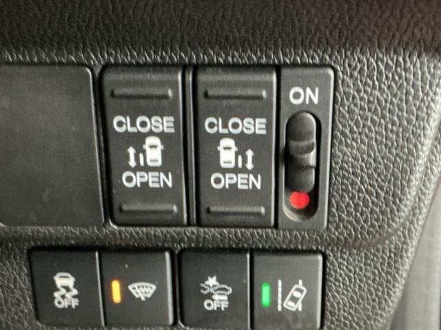 フリードハイブリッド ハイブリッド・クロスターホンダセンシング　ドラレコ　ナビ　Ｒカメラ　ブルートゥース　両側Ｐスライドドア　ＵＳＢ　オートクルーズコントロール　記録簿　ＤＶＤ再生可能　ＬＥＤライト　ＡＢＳ　盗難防止　シ－トヒ－タ－　スマ－トキ－　ＶＳＡ　フルセグ（26枚目）