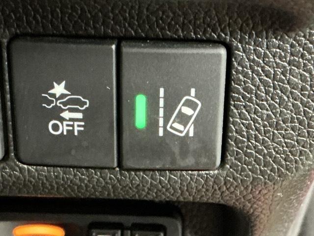 フリードハイブリッド ハイブリッド・クロスターホンダセンシング　ドラレコ　ナビ　Ｒカメラ　ブルートゥース　両側Ｐスライドドア　ＵＳＢ　オートクルーズコントロール　記録簿　ＤＶＤ再生可能　ＬＥＤライト　ＡＢＳ　盗難防止　シ－トヒ－タ－　スマ－トキ－　ＶＳＡ　フルセグ（28枚目）