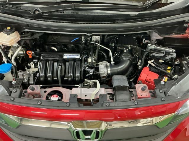 フリードハイブリッド ハイブリッド・クロスターホンダセンシング　ドラレコ　ナビ　Ｒカメラ　ブルートゥース　両側Ｐスライドドア　ＵＳＢ　オートクルーズコントロール　記録簿　ＤＶＤ再生可能　ＬＥＤライト　ＡＢＳ　盗難防止　シ－トヒ－タ－　スマ－トキ－　ＶＳＡ　フルセグ（33枚目）