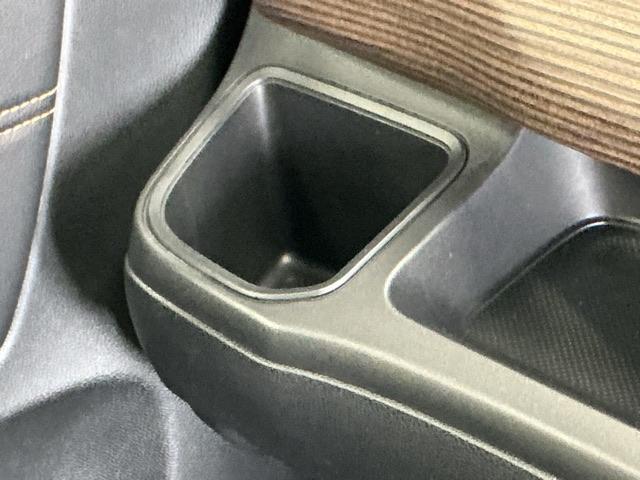 フリードハイブリッド ハイブリッド・クロスターホンダセンシング　ドラレコ　ナビ　Ｒカメラ　ブルートゥース　両側Ｐスライドドア　ＵＳＢ　オートクルーズコントロール　記録簿　ＤＶＤ再生可能　ＬＥＤライト　ＡＢＳ　盗難防止　シ－トヒ－タ－　スマ－トキ－　ＶＳＡ　フルセグ（57枚目）