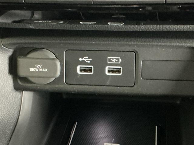 �Q�D�T�A���y�A�}���t�r�a�`���[�W���[���ځB�X�}�[�g�t�H���Ȃǂ̏[�d�ɂƂ��Ă��֗��ł�