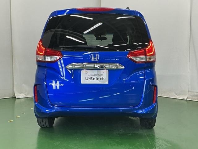 フリード Ｇ　ナビ　Ｒカメラ　フルセグ　ＣＤ　ＥＴＣ　Ａクルーズ　記録簿　３列シート　ＬＥＤヘッドライト　パワーウインドウ　地デジ　イモビ　ＶＳＡ　ＵＳＢ　エアコン　エアバッグ　スマートキー　ＥＣＯＮモード　ＡＢＳ（9枚目）