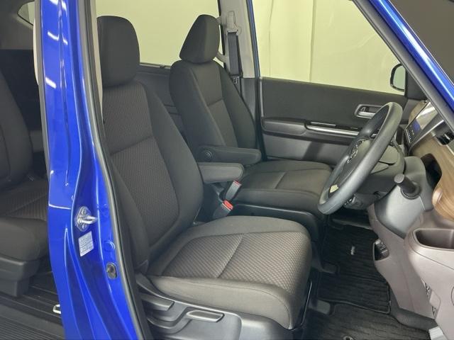 フリード Ｇ　ナビ　Ｒカメラ　フルセグ　ＣＤ　ＥＴＣ　Ａクルーズ　記録簿　３列シート　ＬＥＤヘッドライト　パワーウインドウ　地デジ　イモビ　ＶＳＡ　ＵＳＢ　エアコン　エアバッグ　スマートキー　ＥＣＯＮモード　ＡＢＳ（20枚目）