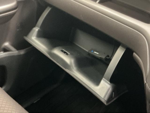 フリード Ｇ　ナビ　Ｒカメラ　フルセグ　ＣＤ　ＥＴＣ　Ａクルーズ　記録簿　３列シート　ＬＥＤヘッドライト　パワーウインドウ　地デジ　イモビ　ＶＳＡ　ＵＳＢ　エアコン　エアバッグ　スマートキー　ＥＣＯＮモード　ＡＢＳ（50枚目）