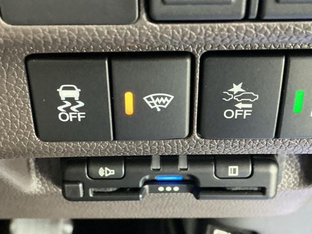 フリード Ｇ　ナビ　Ｒカメラ　フルセグ　ＣＤ　ＥＴＣ　Ａクルーズ　記録簿　３列シート　ＬＥＤヘッドライト　パワーウインドウ　地デジ　イモビ　ＶＳＡ　ＵＳＢ　エアコン　エアバッグ　スマートキー　ＥＣＯＮモード　ＡＢＳ（51枚目）