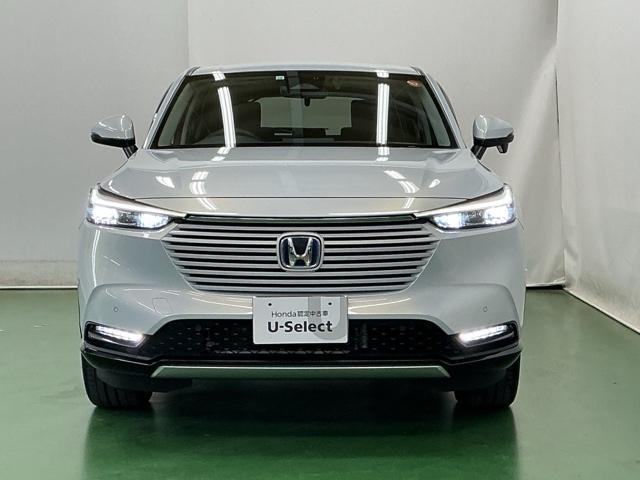 ヴェゼル ｅ：ＨＥＶＺ　ドラレコ　ナビ　Ｒカメラ　ブルートゥース　衝突回避支援ブレーキ機能　スマキ　Ｐトランク　フルオートエアコン　Ｄレコ　エアバッグ　両席エアバック　記録簿付　パワーウィンドウ　ＬＥＤランプ　ソナー　ＵＳＢ（6枚目）