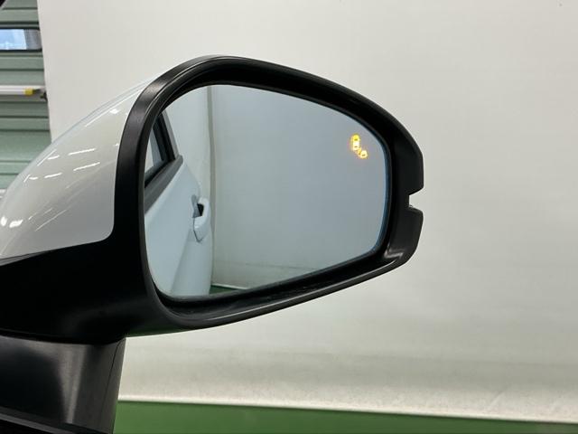 ヴェゼル ｅ：ＨＥＶＺ　ドラレコ　ナビ　Ｒカメラ　ブルートゥース　衝突回避支援ブレーキ機能　スマキ　Ｐトランク　フルオートエアコン　Ｄレコ　エアバッグ　両席エアバック　記録簿付　パワーウィンドウ　ＬＥＤランプ　ソナー　ＵＳＢ（23枚目）