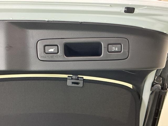 ヴェゼル ｅ：ＨＥＶＺ　ドラレコ　ナビ　Ｒカメラ　ブルートゥース　衝突回避支援ブレーキ機能　スマキ　Ｐトランク　フルオートエアコン　Ｄレコ　エアバッグ　両席エアバック　記録簿付　パワーウィンドウ　ＬＥＤランプ　ソナー　ＵＳＢ（55枚目）