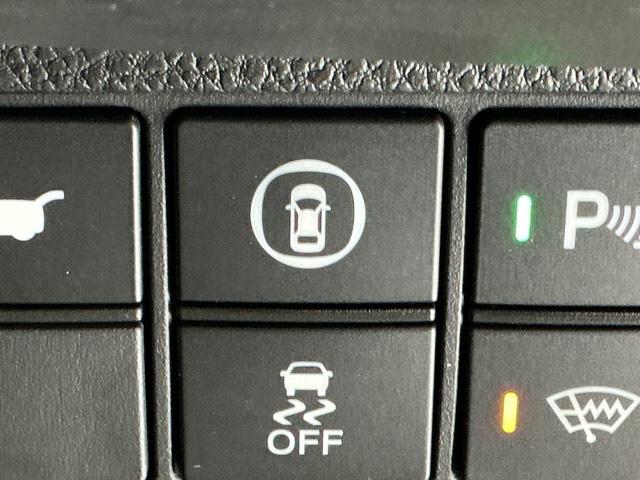 ヴェゼル ｅ：ＨＥＶＺ　ドラレコ　ナビ　Ｒカメラ　ブルートゥース　衝突回避支援ブレーキ機能　スマキ　Ｐトランク　フルオートエアコン　Ｄレコ　エアバッグ　両席エアバック　記録簿付　パワーウィンドウ　ＬＥＤランプ　ソナー　ＵＳＢ（56枚目）