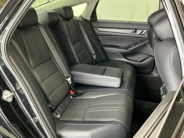 �t���b�g�ȏ��ƕG���⓪��X�y�[�X�ȂǏ\���ȍL��������܂�