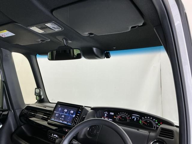 N-BOXカスタム L ナビ Rカメラ ブルートゥース フルセグ 両席エアバック Bモニタ ブレーキサポート セキュリティー LEDランプ キーレスエントリー 記録簿 SRS 横滑り防止機能 片側電動両側スライドドア PW(31枚目)