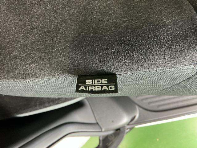 N-BOXカスタム L ナビ Rカメラ ブルートゥース フルセグ 両席エアバック Bモニタ ブレーキサポート セキュリティー LEDランプ キーレスエントリー 記録簿 SRS 横滑り防止機能 片側電動両側スライドドア PW(53枚目)