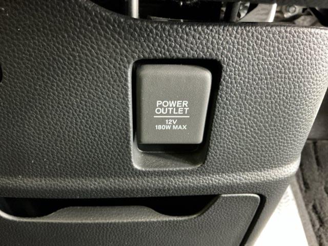 N-BOXカスタム L ナビ Rカメラ ブルートゥース フルセグ 両席エアバック Bモニタ ブレーキサポート セキュリティー LEDランプ キーレスエントリー 記録簿 SRS 横滑り防止機能 片側電動両側スライドドア PW(57枚目)